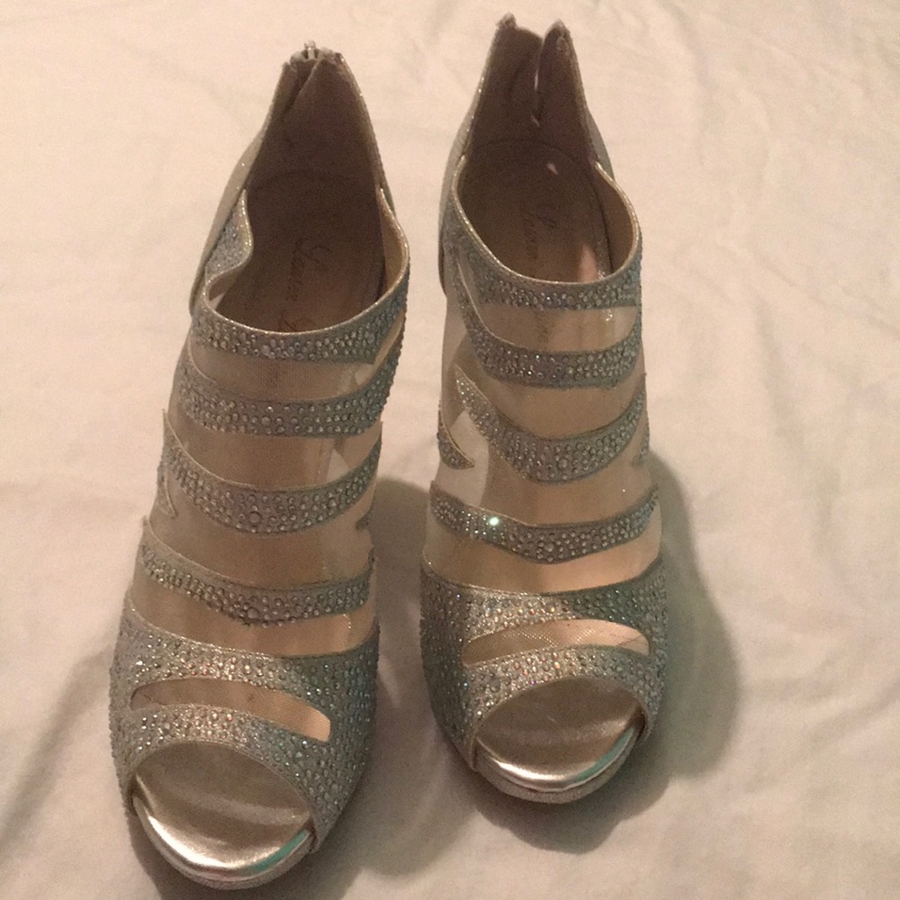 Size 10 gold iridescent heels